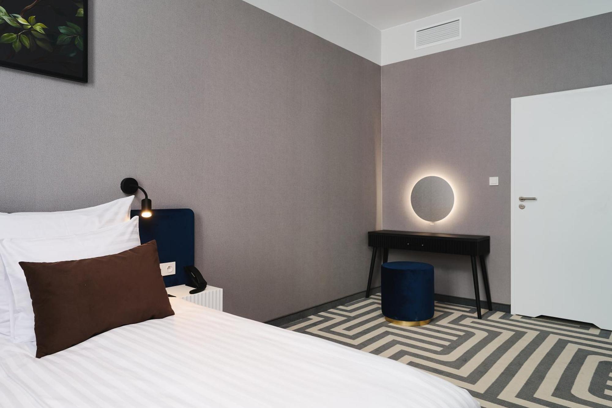 Aiden By Best Western Lodz Exterior photo